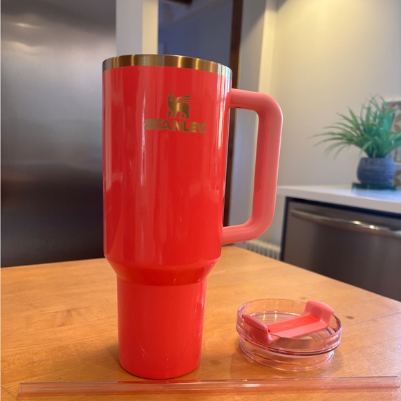 Stanley Quencher Tumbler 40oz Pink Parade Limited 2024 Release - Picture 4 of 8